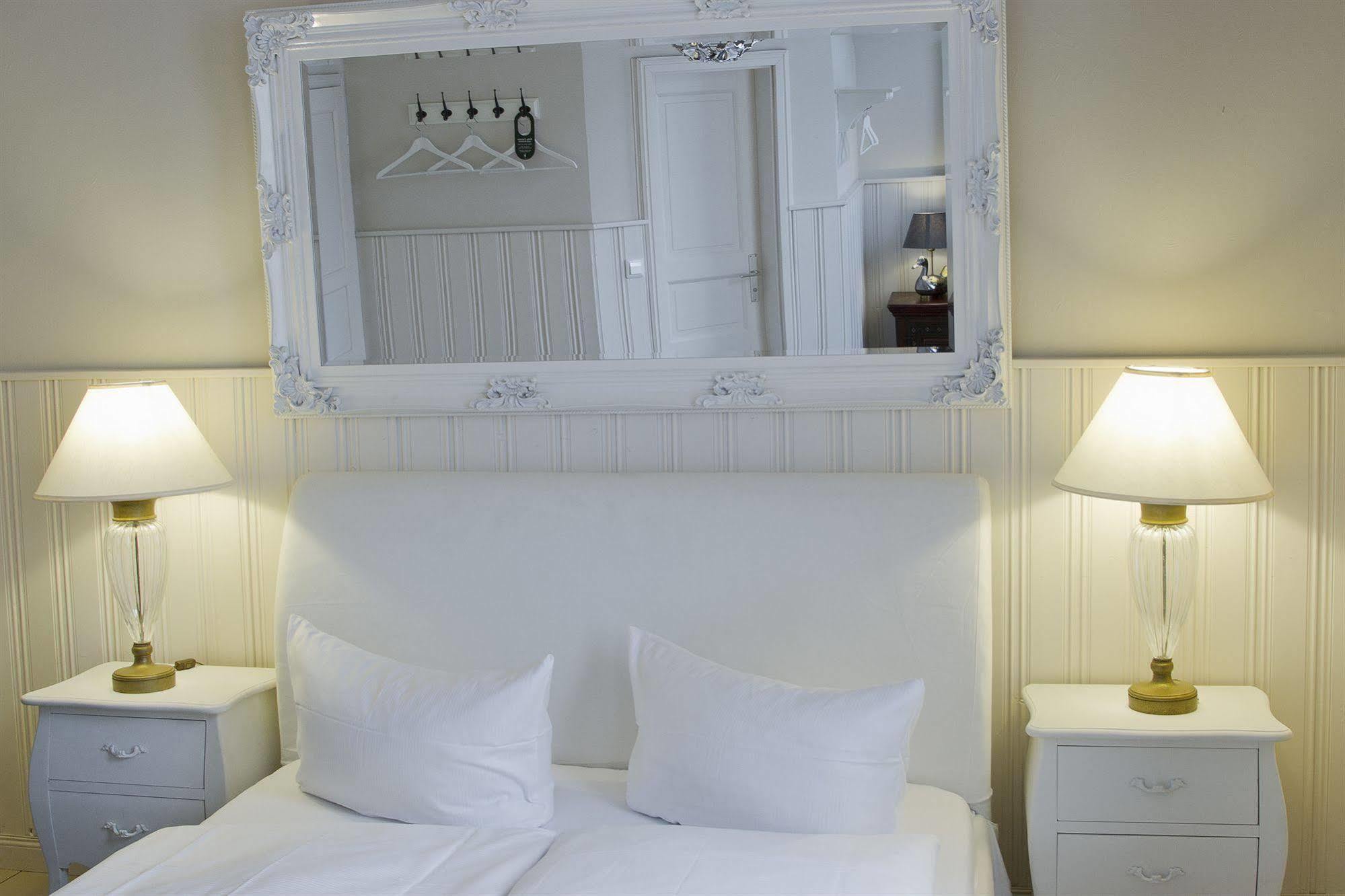 Hotel Parkidyll Berlin Bagian luar foto